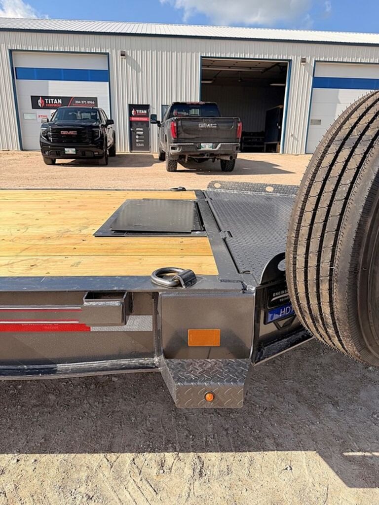 2026 Diamond C 24' Gravity Tilt Deck HDT 24k Trailer