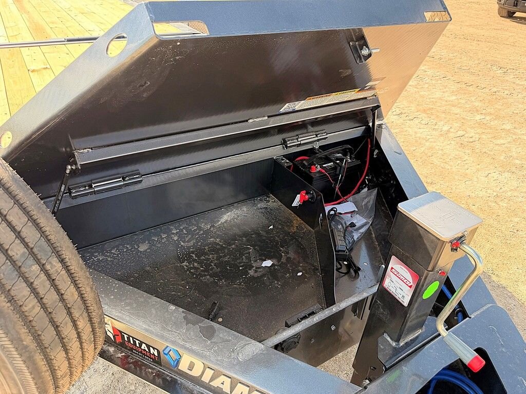 2026 Diamond C 24' Gravity Tilt Deck HDT 24k Trailer