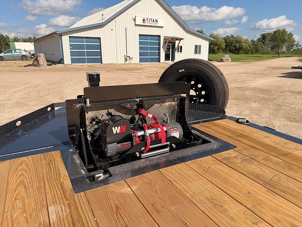2026 Diamond C 24' Gravity Tilt Deck HDT 24k Trailer