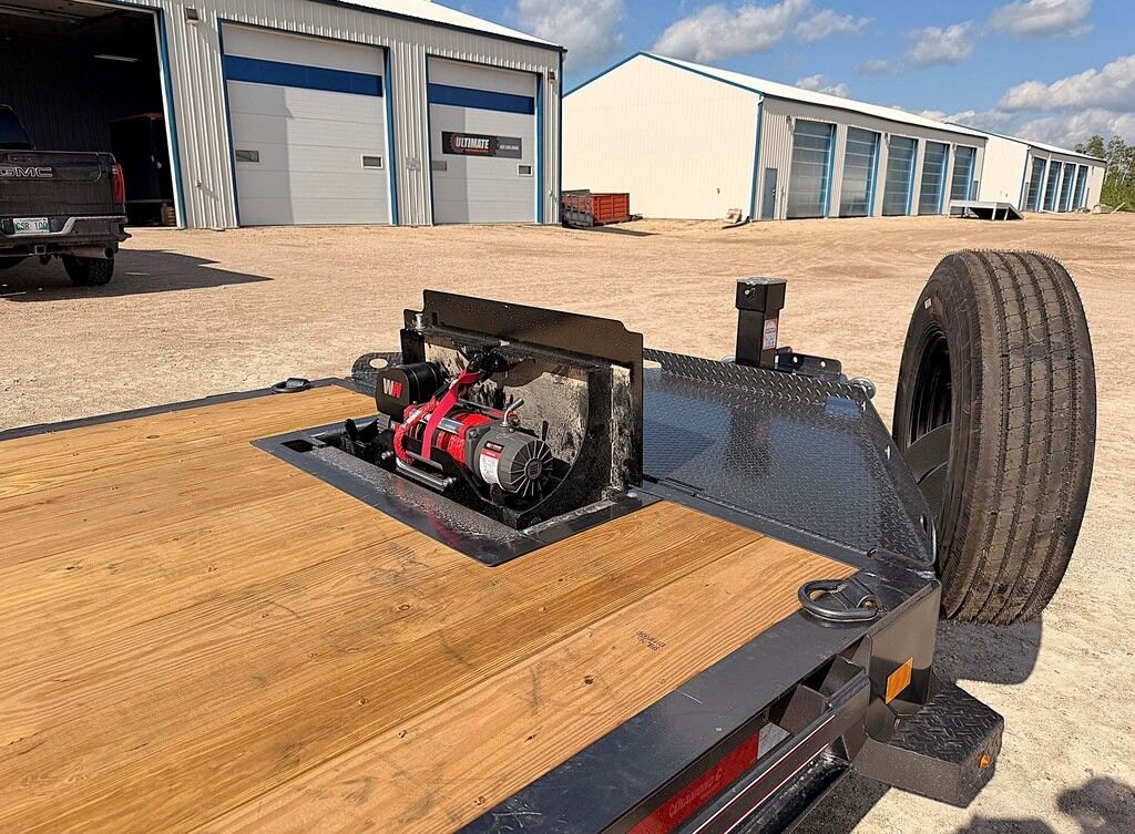 2026 Diamond C 24' Gravity Tilt Deck HDT 24k Trailer