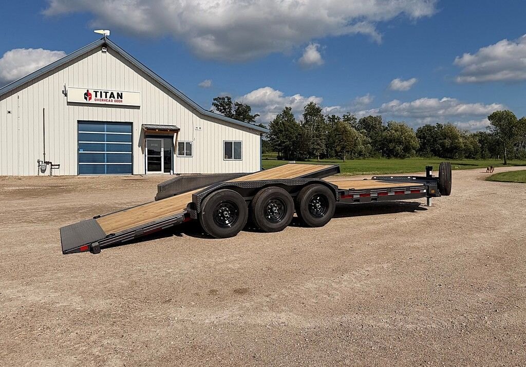 2026 Diamond C 24' Gravity Tilt Deck HDT 24k Trailer