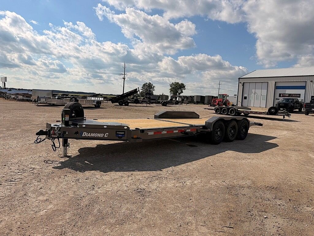 2026 Diamond C 24' Gravity Tilt Deck HDT 24k Trailer