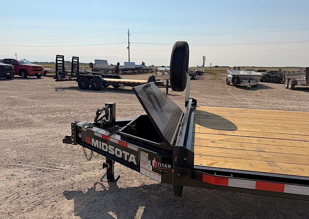 2027 Midsota 22' Deckover 15.4k Trailer