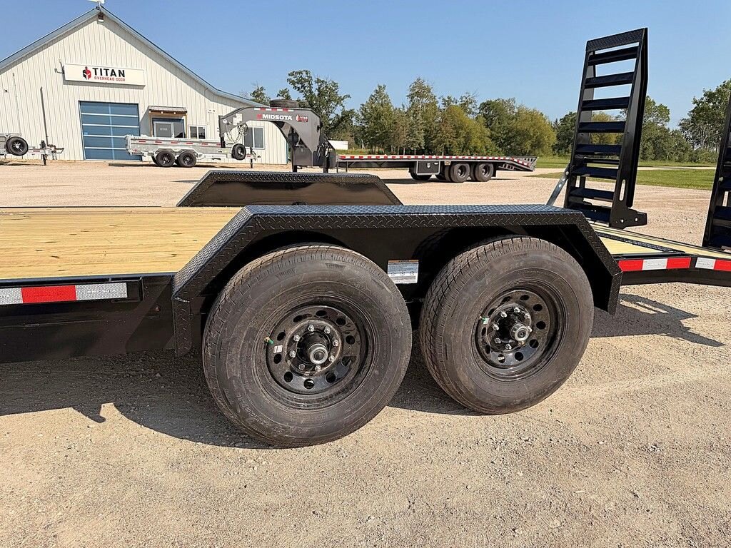 2027 Midsota Nova 20' Equipment 15.4k Trailer