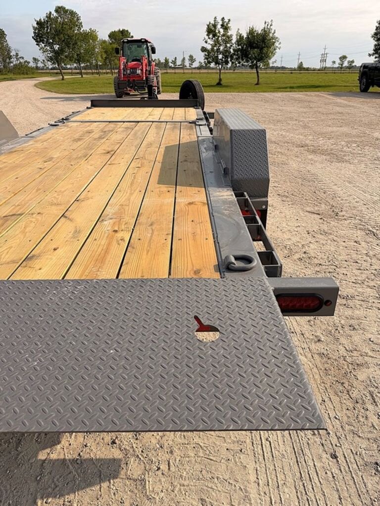 2027 Midsota 22' Equipment Tilt Deck 17.6k Trailer