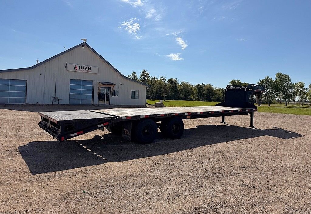 2023 Precision Trailers 30' Gooseneck 30k Trailers