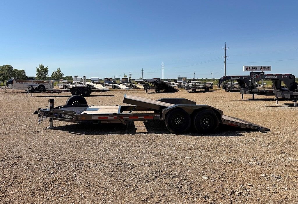 2027 Diamond C 20' Gravity Tilt Deck HDT 15.5k Trailer