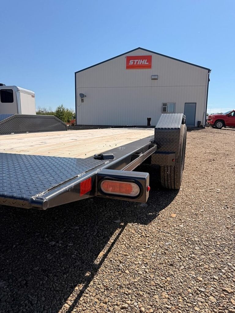 2027 Diamond C 20' Gravity Tilt Deck HDT 15.5k Trailer