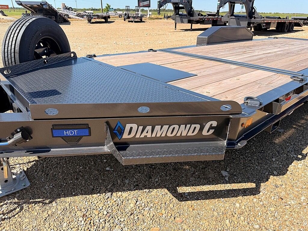 2027 Diamond C 20' Gravity Tilt Deck HDT 15.5k Trailer