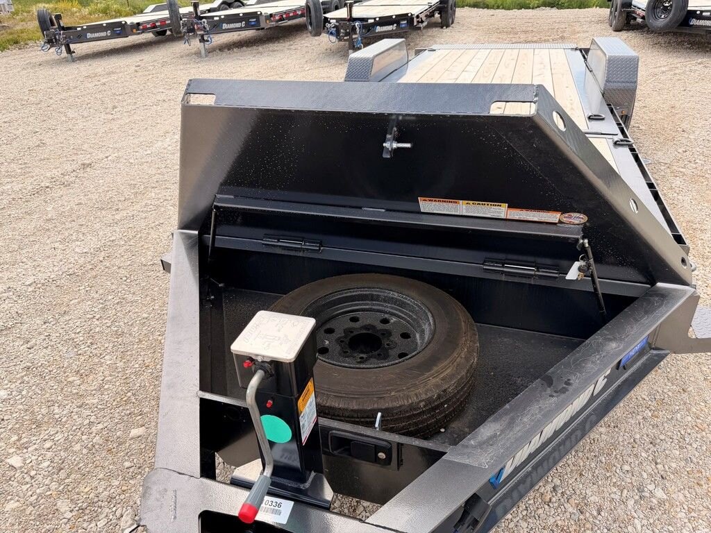 2027 Diamond C 22' Gravity Tilt Deck HDT 18k Trailer
