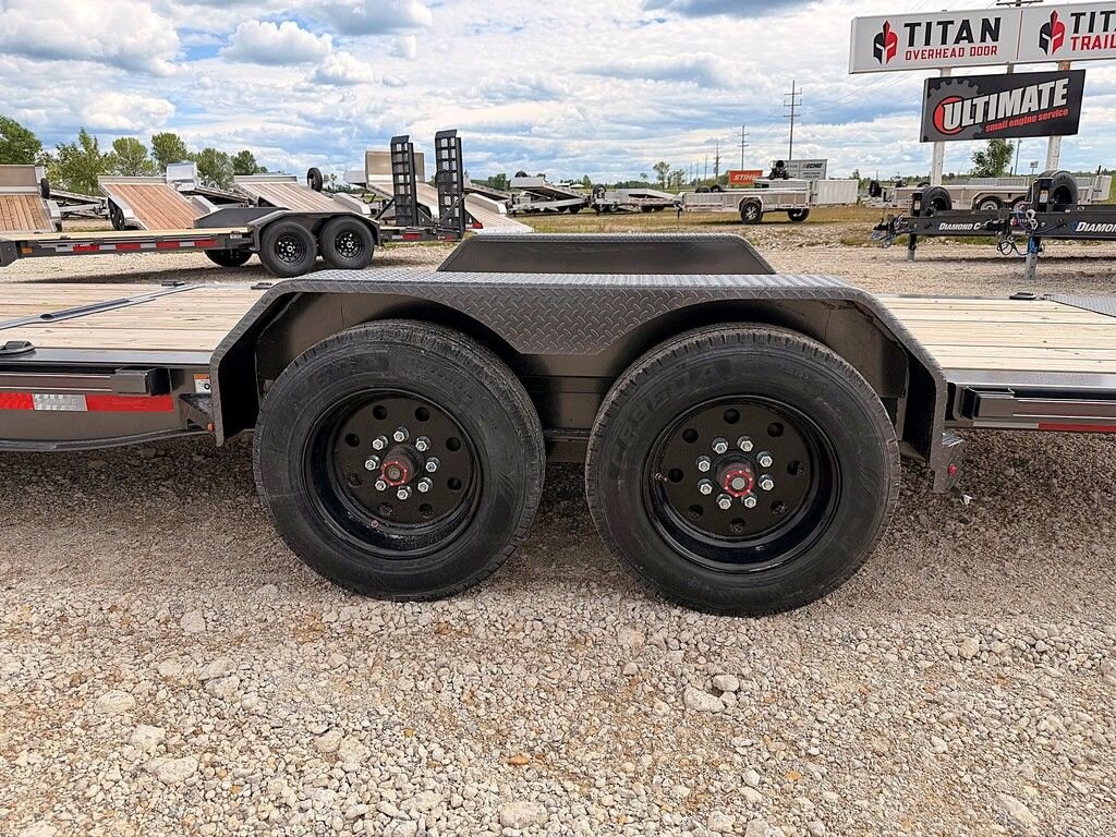 2027 Diamond C 22' Gravity Tilt Deck HDT 18k Trailer