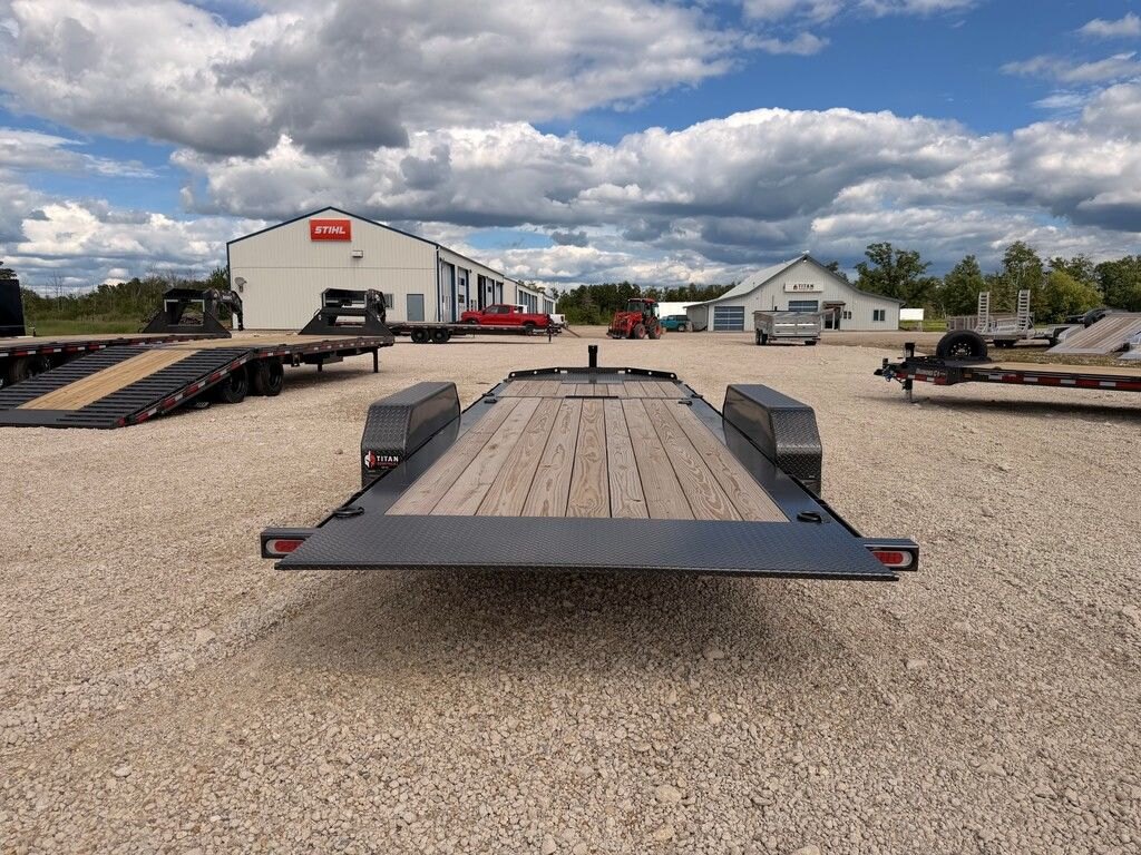 2027 Diamond C 22' Gravity Tilt Deck HDT 18k Trailer