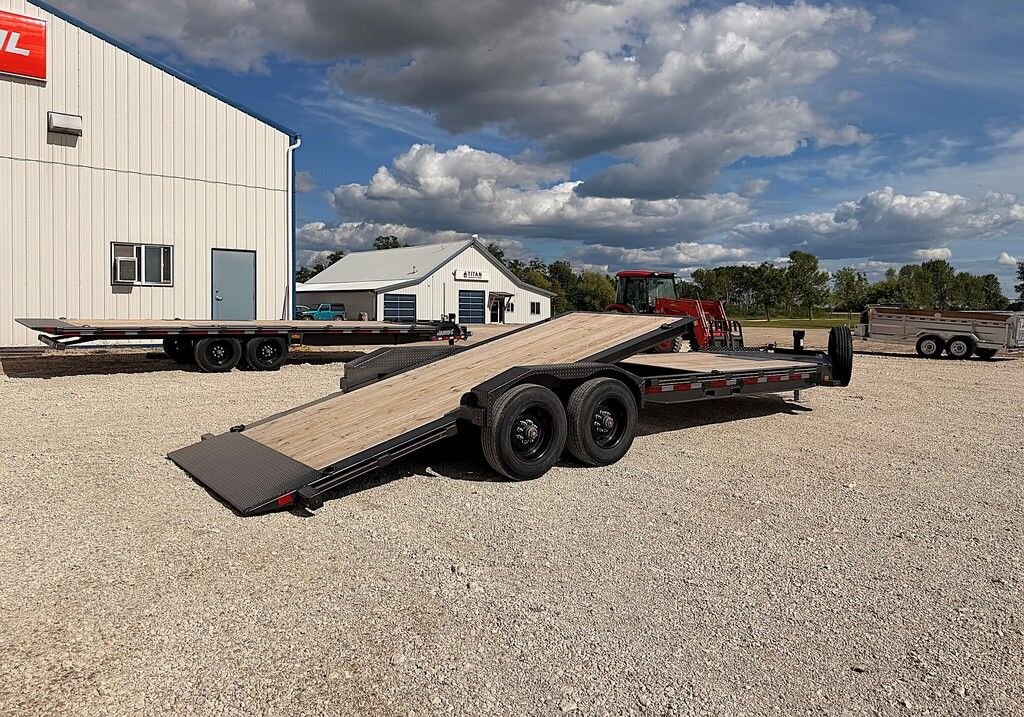 2027 Diamond C 24' Gravity Tilt Deck HDT 23k Trailer