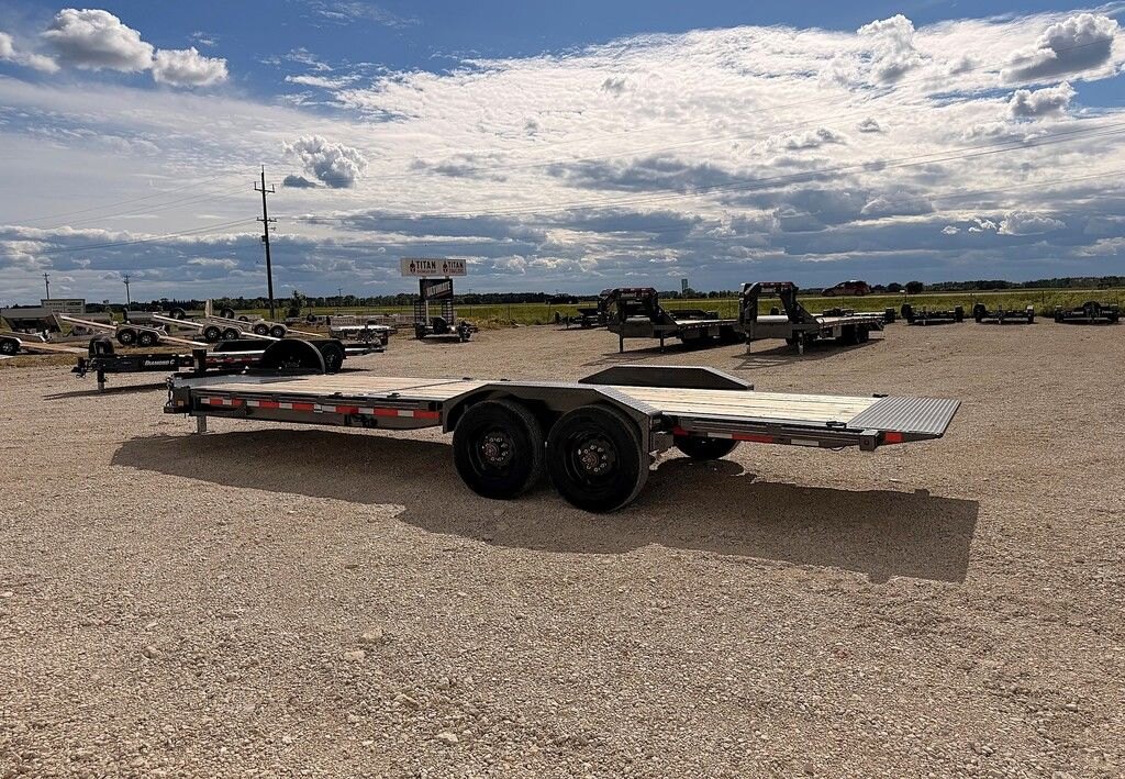 2027 Diamond C 24' Gravity Tilt Deck HDT 23k Trailer