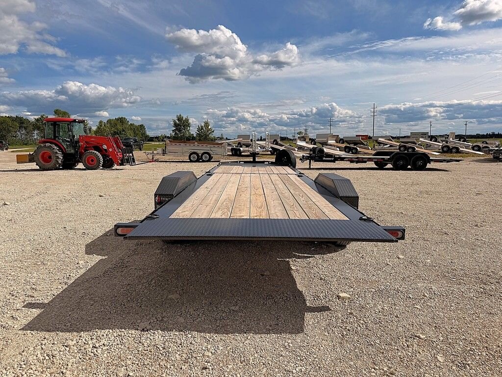 2027 Diamond C 24' Gravity Tilt Deck HDT 23k Trailer