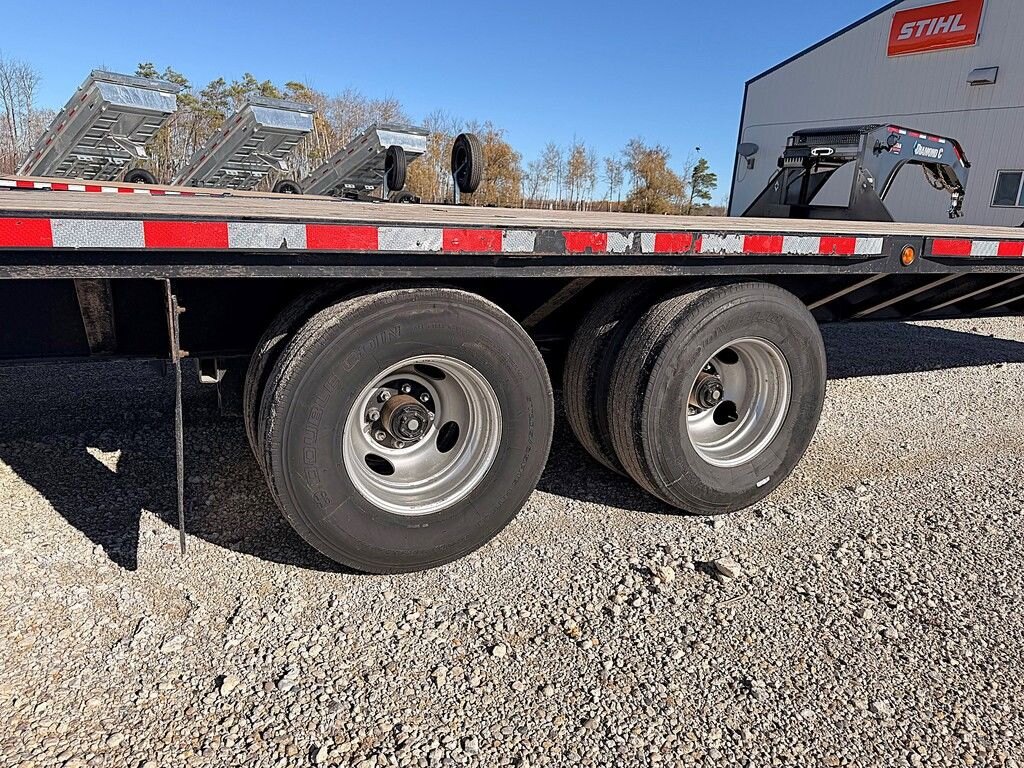 2026 Canada Trailers 32' Gooseneck 24k Trailer