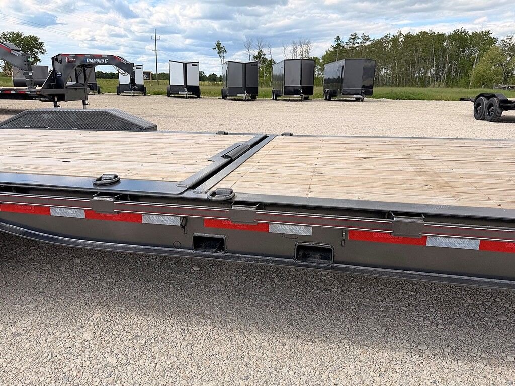 2026 Diamond C 24' Gravity Tilt Deck HDT 23k Trailer