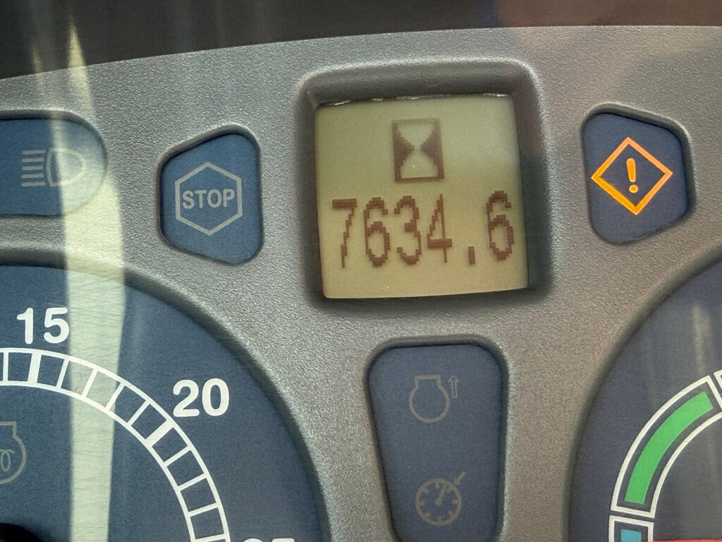 2003 New Holland TS125A Tractor