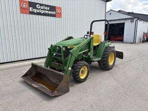 0 John Deere 4400 Tractor