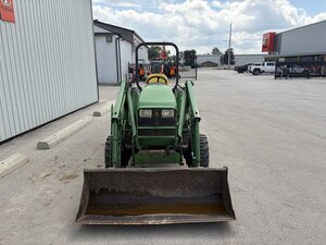 0 John Deere 4400 Tractor