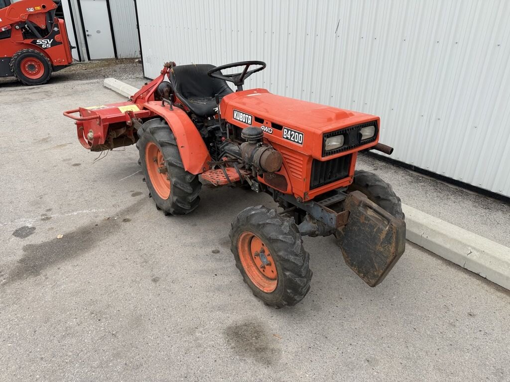 2005 Kubota B4200DT