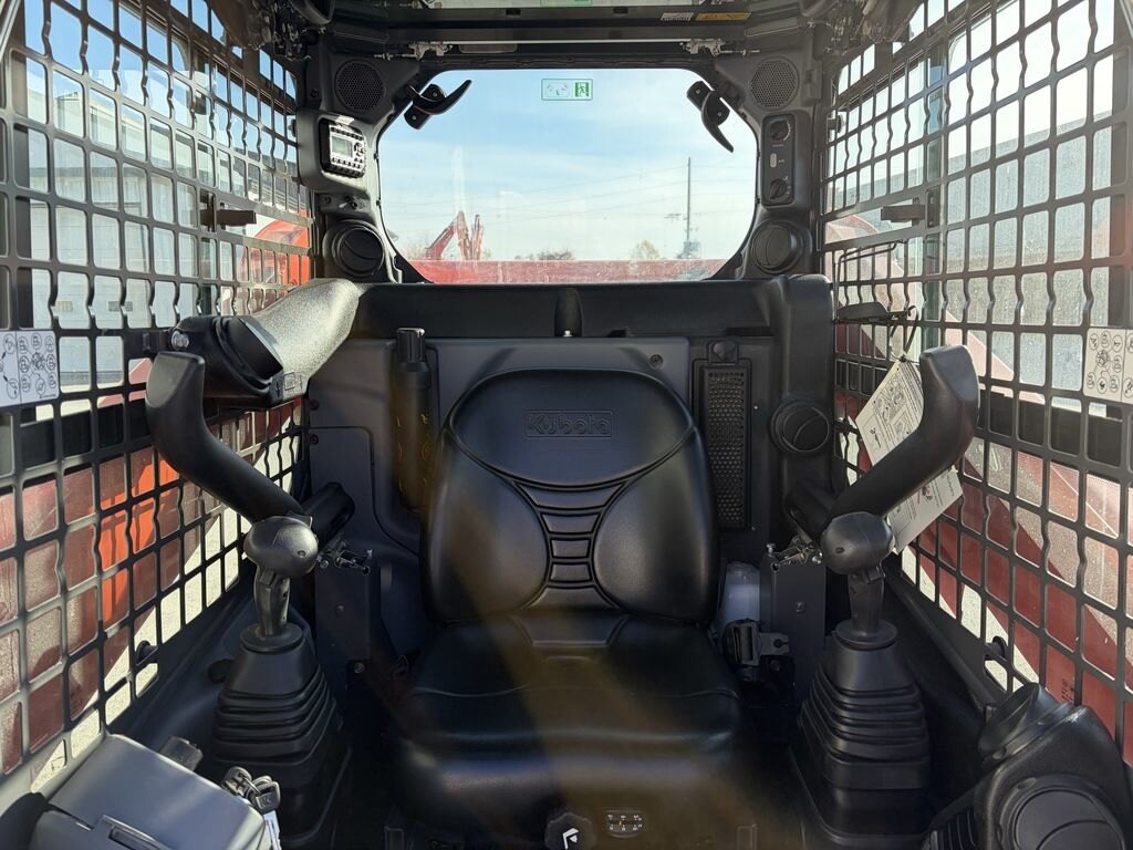 2023 Kubota SSV65P
