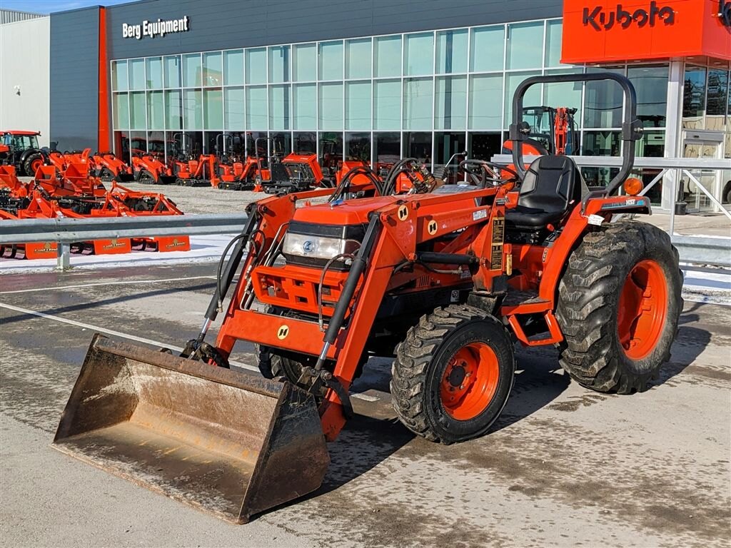 2000 Kubota L3010HST