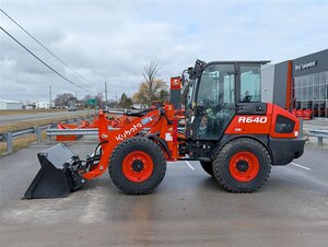 2025 Kubota R640