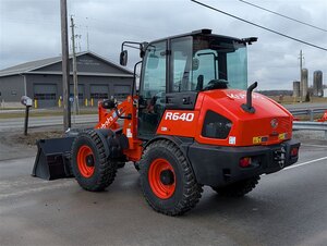 2025 Kubota R640