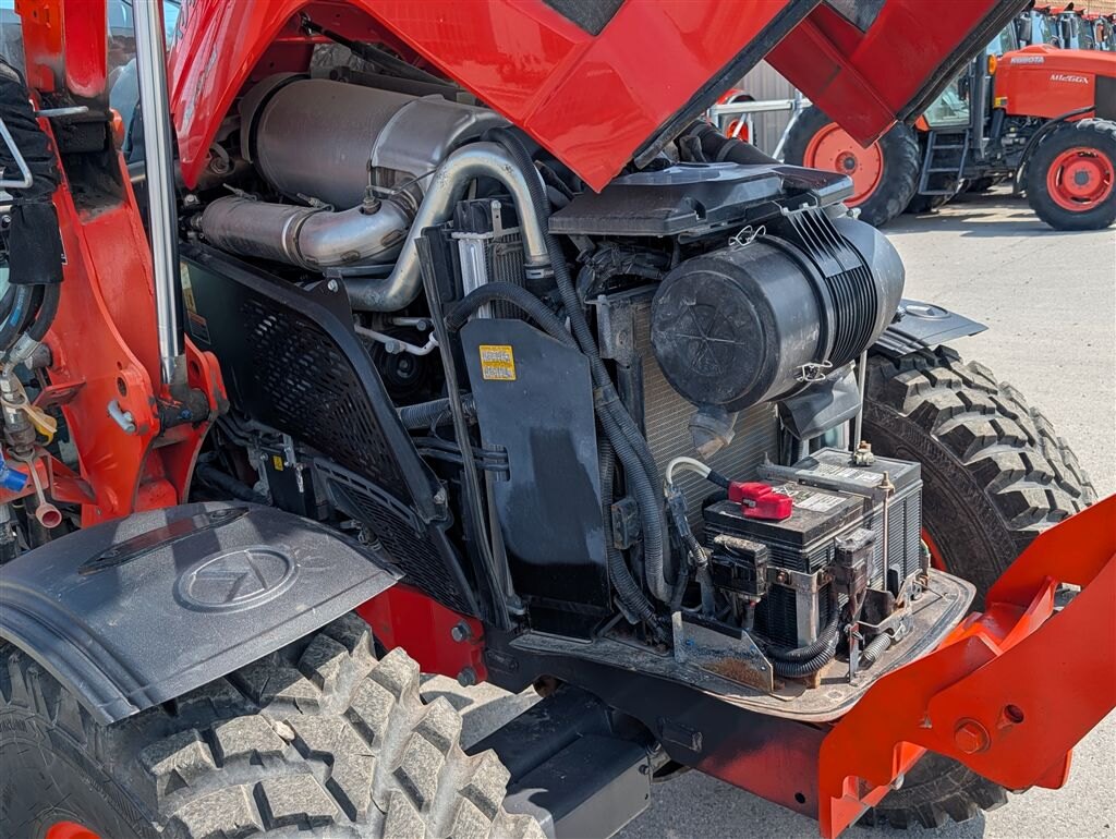 Weberlane Vineyard Solutions  and Grape Dumpers