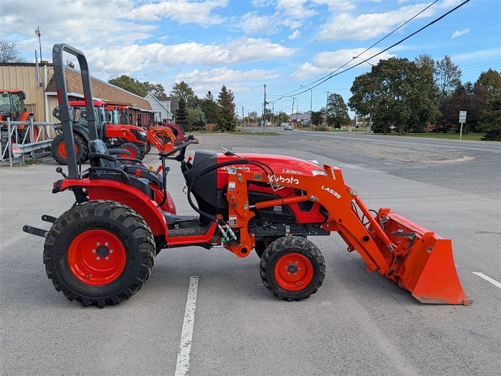 2023 Kubota LX2610SU
