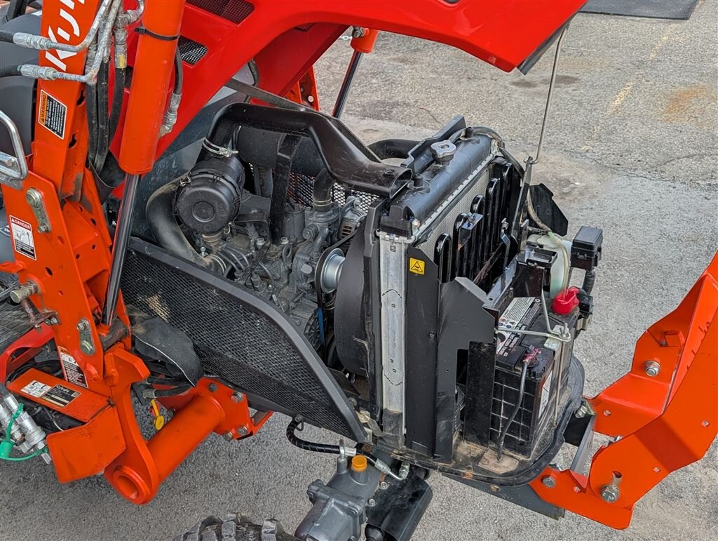 2023 Kubota LX2610SU