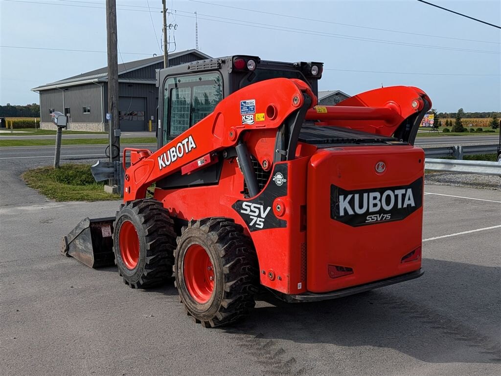 2017 Kubota SSV75P