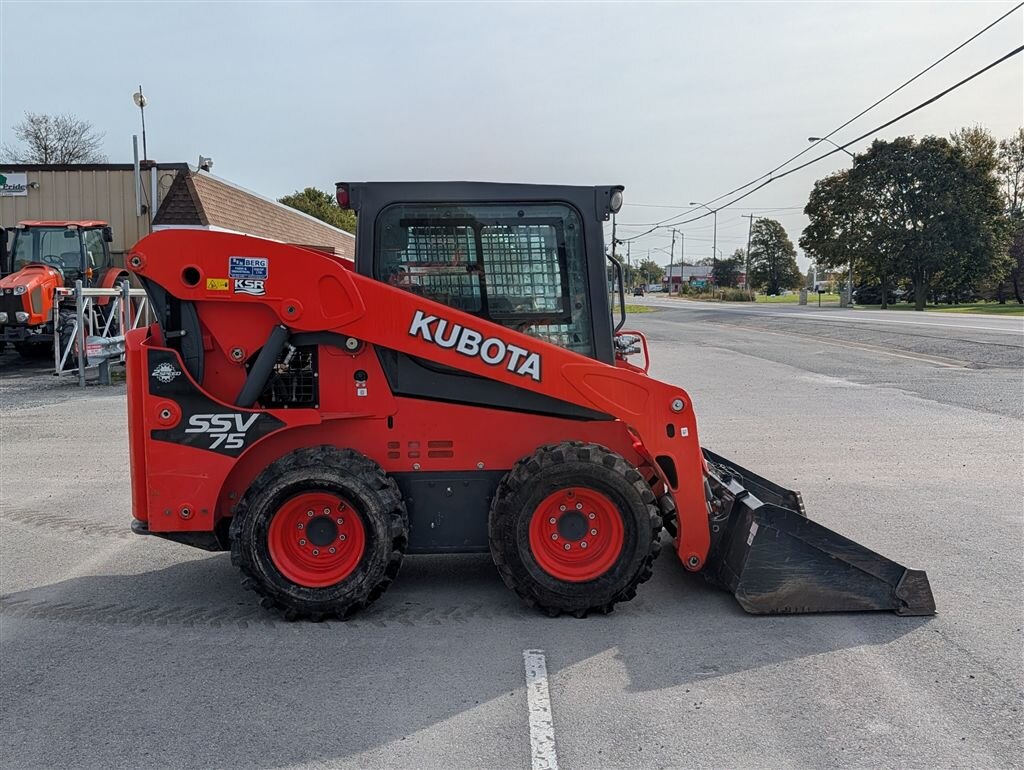2017 Kubota SSV75P