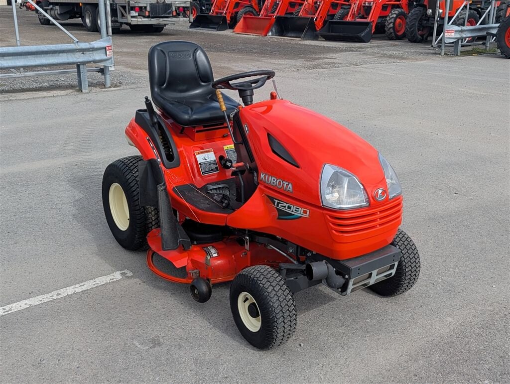 2011 Kubota T2080 42