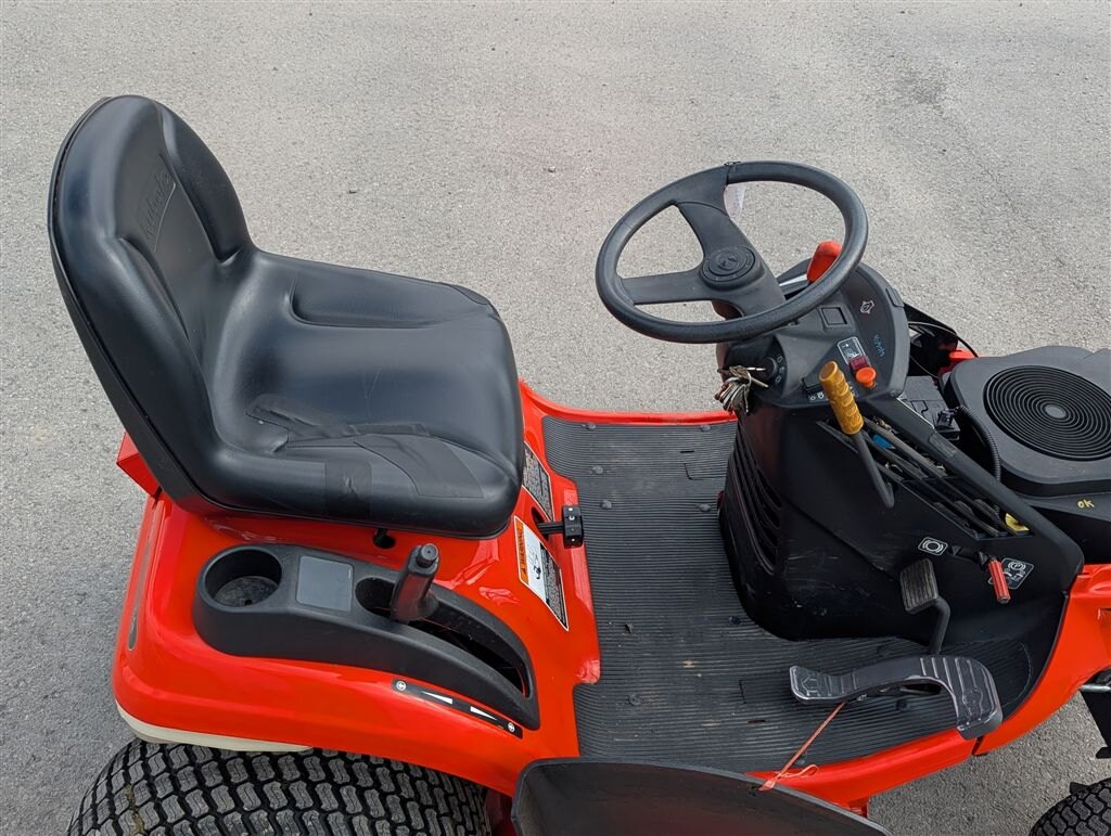 2011 Kubota T2080 42