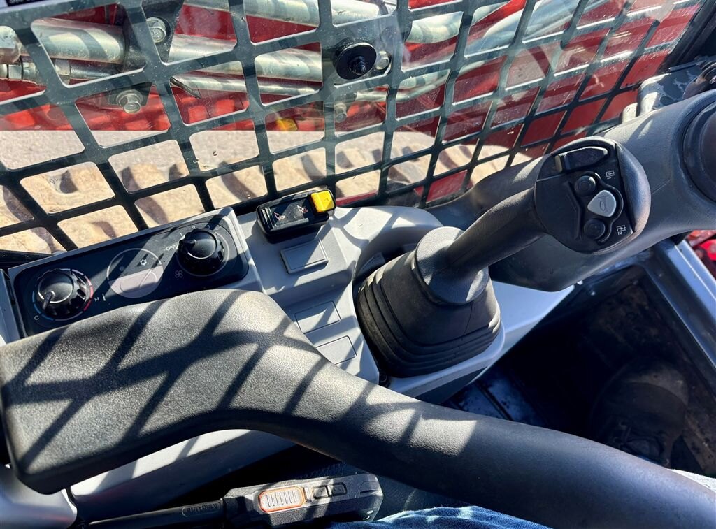 2024 Kubota SVL75 3