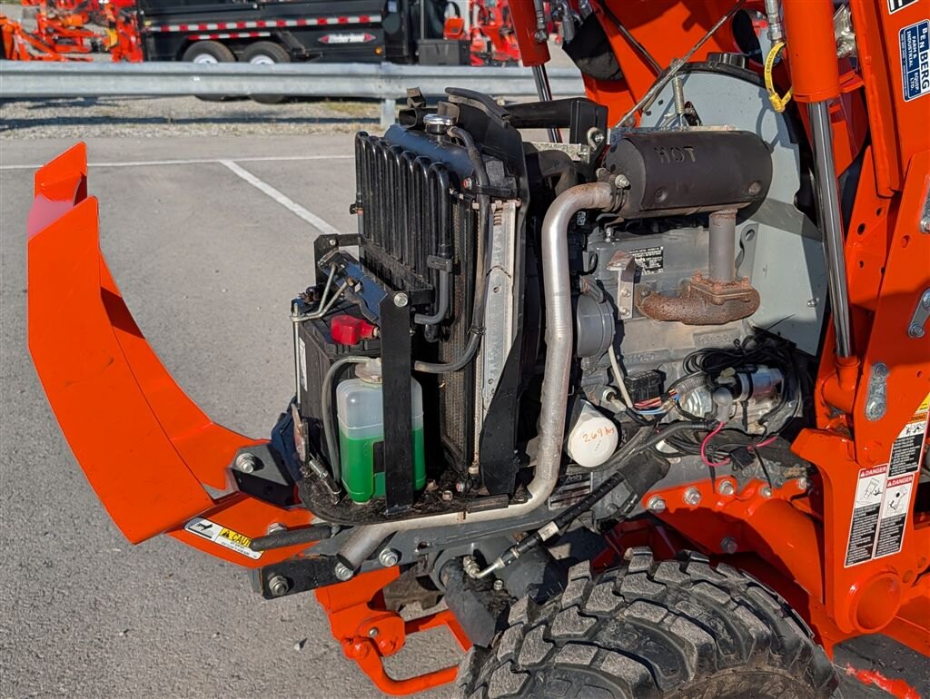 2021 Kubota B2601HSD 1