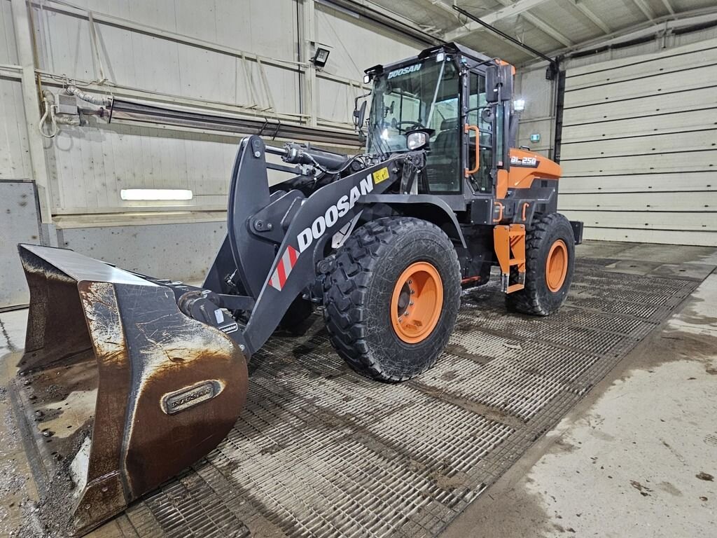 2022 Bobcat Angle Blade 3PT, 72