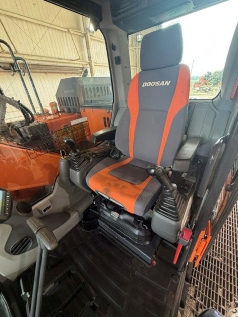 2022 DOOSAN DX140 LCR 5