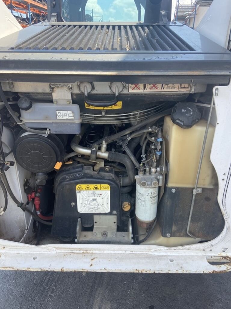 2021 Bobcat T76
