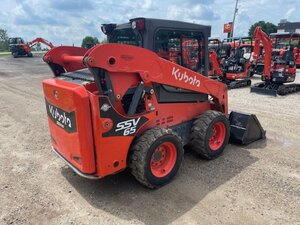 2022 KUBOTA SSV65