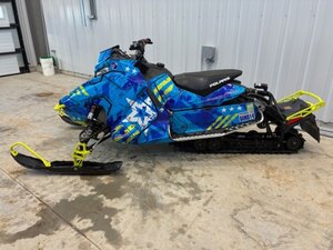 2018 POLARIS SWITCHBACK XCR 800 AXYS