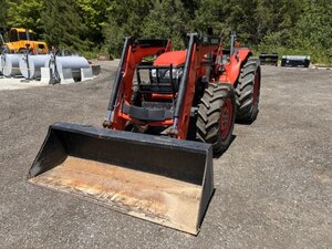2015 Kubota M8560