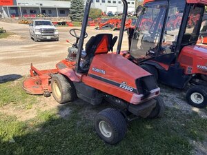 2001 KUBOTA F2560