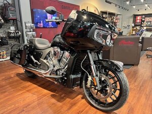 2024 Indian Motorcycle Challenger Black Metallic
