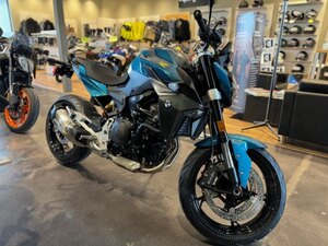 2025 BMW F 900 R Snapper Rocks Blue metallic