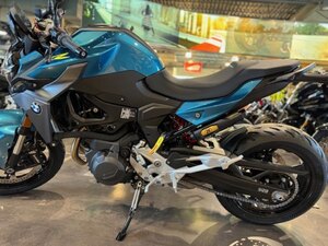 2025 BMW F 900 R Snapper Rocks Blue metallic