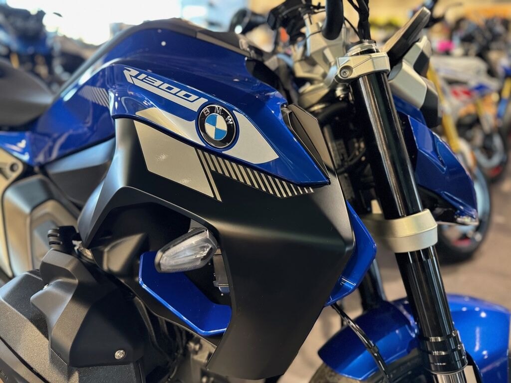 2026 Indian Motorcycle Super Scout Sunset Red Metallic