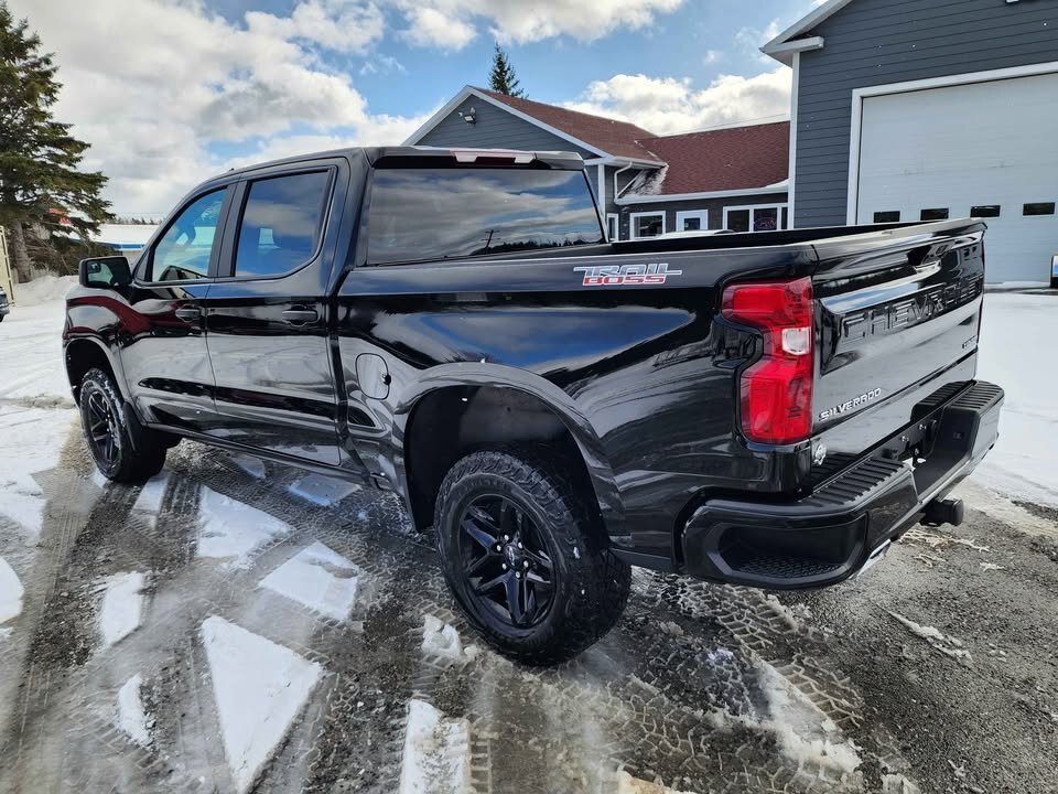 2023 Chevrolet Silverado Custom 1500 - 45k, 2.7L